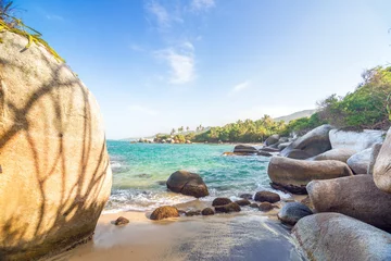 Zelfklevend Fotobehang Rocks and Caribbean © jkraft5
