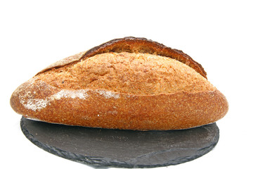 Pain complet sur ardoise