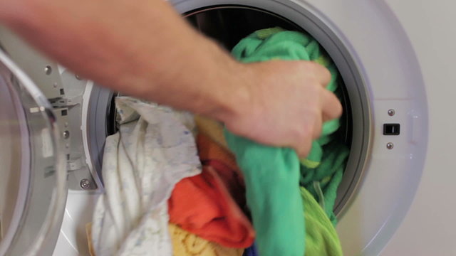 Removing clean clothes from a washing machine