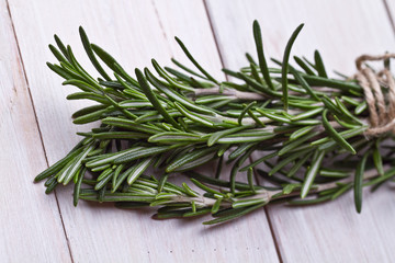 Fototapeta premium mixed herbs juniper berry, rosemary 