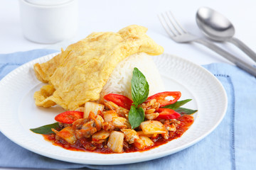Clams in Chili paste and fried omelet topped on rice