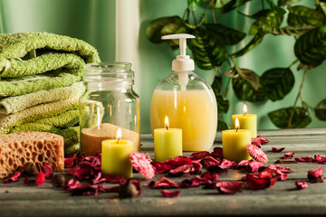 Obraz na płótnie Canvas SPA still life: aromatherapy candle and other