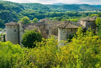 Château de Vogüé en Ardèche, plus beau village