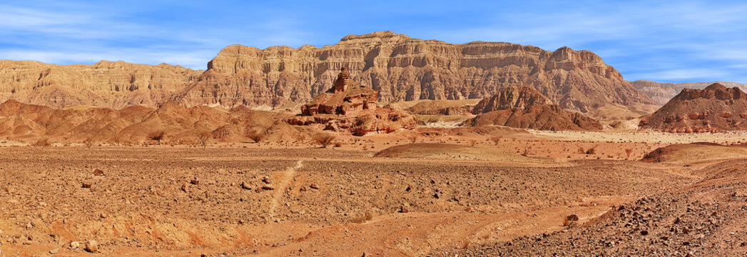 Red mountains in Timna park.