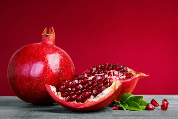 Zelfklevend Fotobehang granaatappel vrucht © Lev