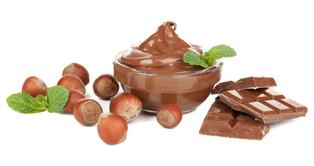 Sweet chocolate hazelnut spread with whole nuts and mint