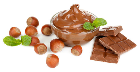 Sweet chocolate hazelnut spread with whole nuts and mint