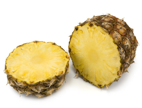 Isolated image of a pineapple on white background