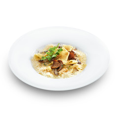 Healthy vegetarian pasta with creamy mushroom sauce and herbs. D