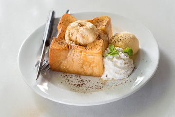 Honey toast