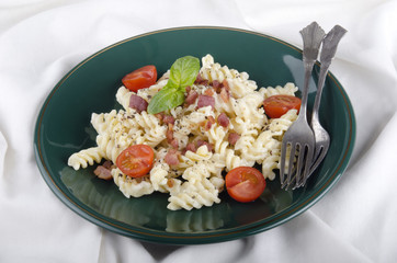 fusilli with white cream sauce