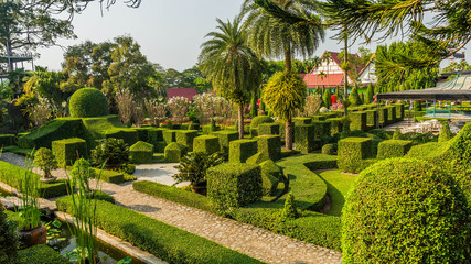 сад орхидей в парке Нонг Нуч в Тайланде © 7ynp100