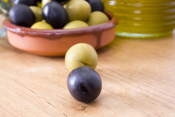 olives with background