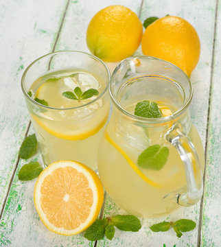 Fresh lemonade with mint