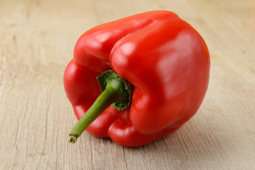 peperone rosso crudo