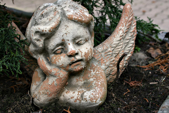 Engel Statue - Zahn der Zeit