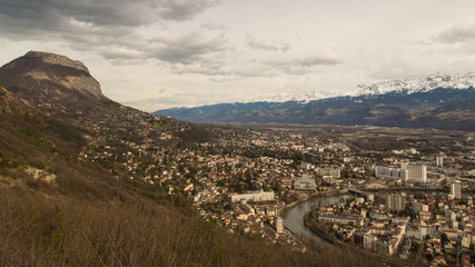 Fototapeta na wymiar Północ Grenoble i Saint-Eynard