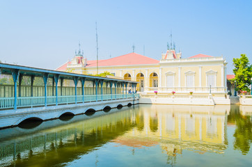 Fototapeta na wymiar Architecture Bang pa in palace thailand