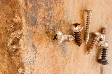 Self-tapping screws