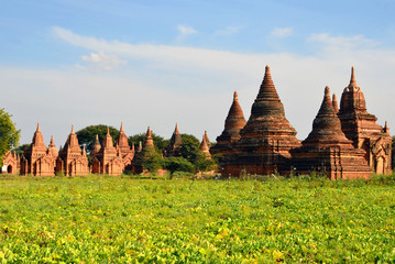 Buddhist Pagodas in Bagan,Myanmar - obrazy, fototapety, plakaty