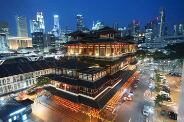 Zelfklevend Fotobehang Buddha Toothe Relic Temple in Chinatown in Singapore. © fazon