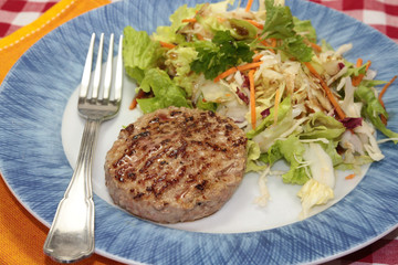 steak de veau et salade