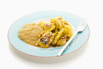 Kaiserschmarrn mit Apfelmus