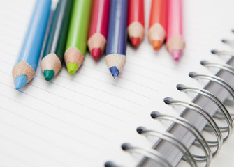 Obraz premium crayons d'écolier