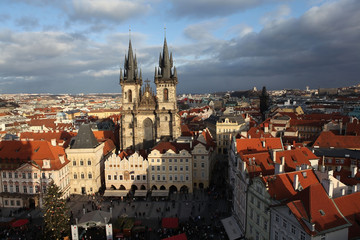 Fototapeta na wymiar Староместская площадь с видом на Тынский храм. Прага