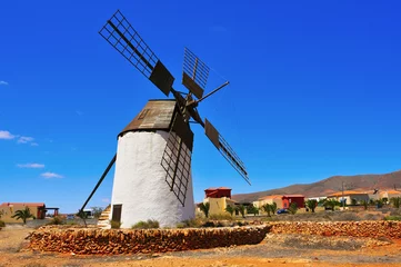 Deurstickers windmill in Antigua, Fuerteventura, Canary Islands, Spain © nito
