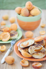Quark pancakes with apricots