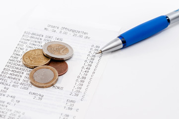 Quittung, Wechselgeld und Kuli