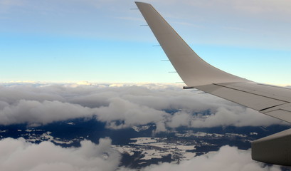 Obraz premium survol aérien de la suisse