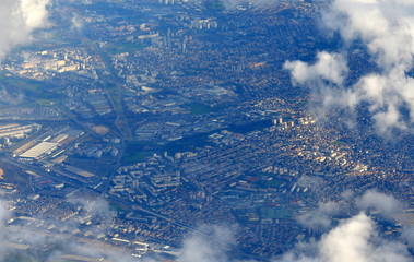 survol a&eacute;rien de Paris