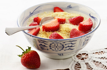 Whole wheat cereal with strawberries