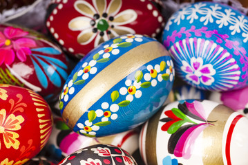 Fototapeta na wymiar Easter eggs in basket close up.