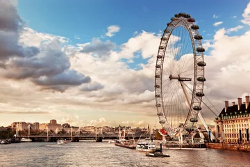 Fotobehang Londen, Engeland de skyline van het Verenigd Koninkrijk. De rivier Thames © Photocreo Bednarek