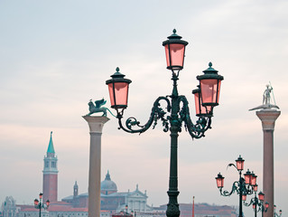 Fototapeta na wymiar lamppost and column in San Marco