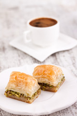 Fototapeta na wymiar baklava and turkish coffee