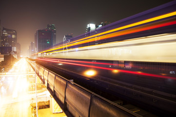 Fototapeta na wymiar Lightrail f skytrain in Bangkok