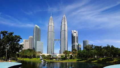 Keuken spatwand met foto Petronas Twin Towers in Kuala Lumpur, Maleisië. © Marina Ignatova