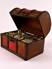 Treasure Chest With Silver coins 3