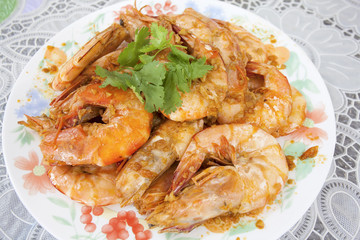 Cooked Whole Prawns with Garlic Sauce