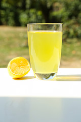 Natürliche Limonade