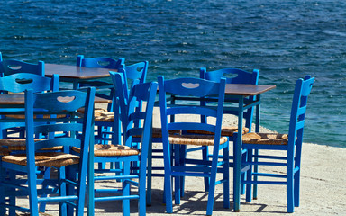 Tisch und Stuehle10547.jpg