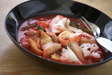 seafood chinese noodle