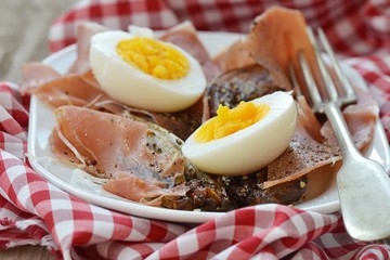 red endive eggs and hamon warm salad