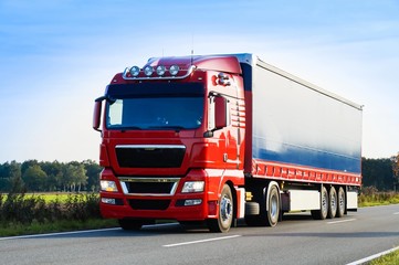 LKW, Sattelzug unterwegs