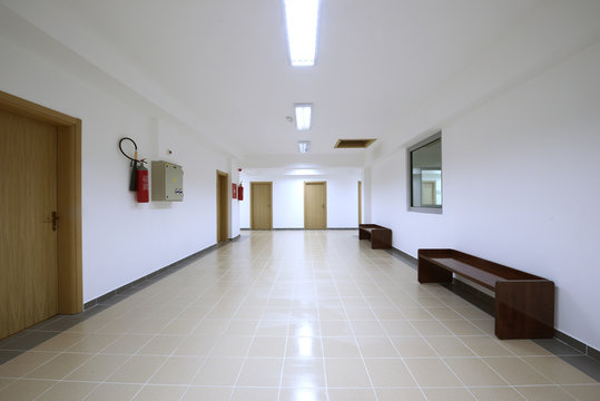 Empty corridor interio