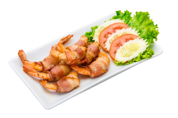 Shrimps in bacon